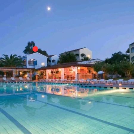 Govino Bay Luxury Beach Loft Apartment Danilia Luaran gambar