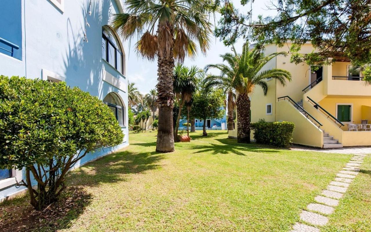 Govino Bay Luxury Beach Loft Apartment Danilia Luaran gambar